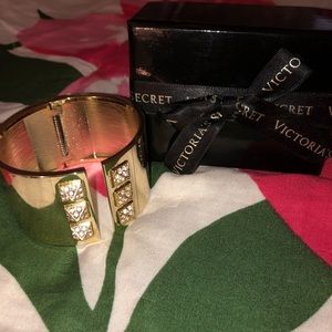 Victoria Secret Gold Spiked Bangle